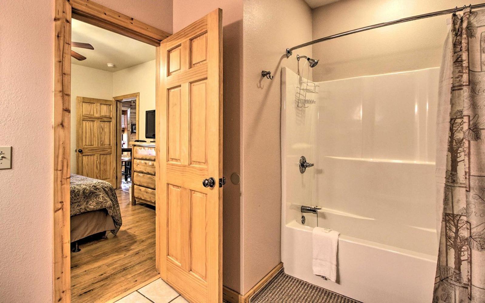 Вілла Gatlinburg Mountain Heaven Retreat Екстер'єр фото